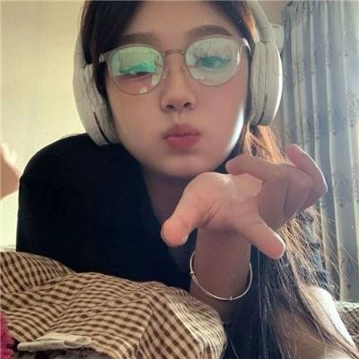诗人奶奶封面